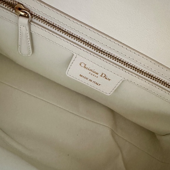 Christian Dior - Picture 7 of 10